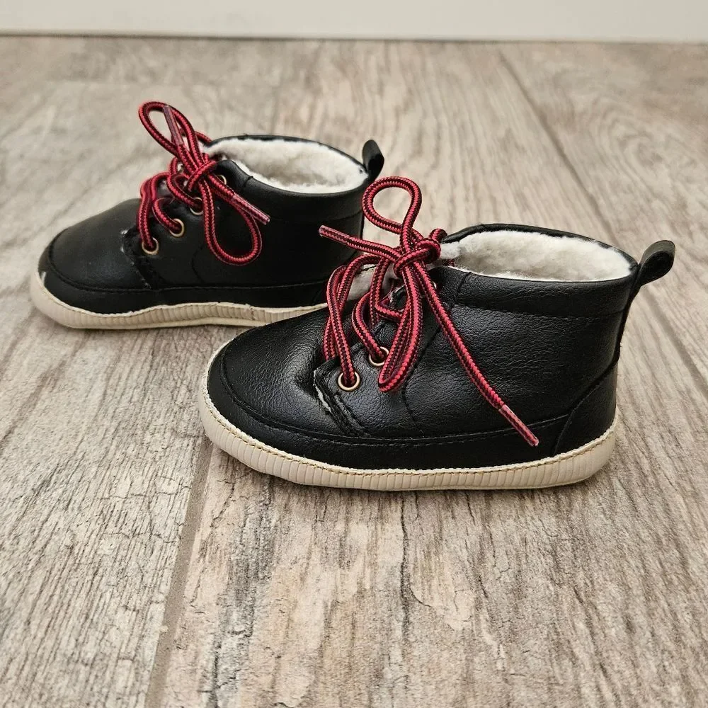 Baby Gap Black Boots Size 6-12M